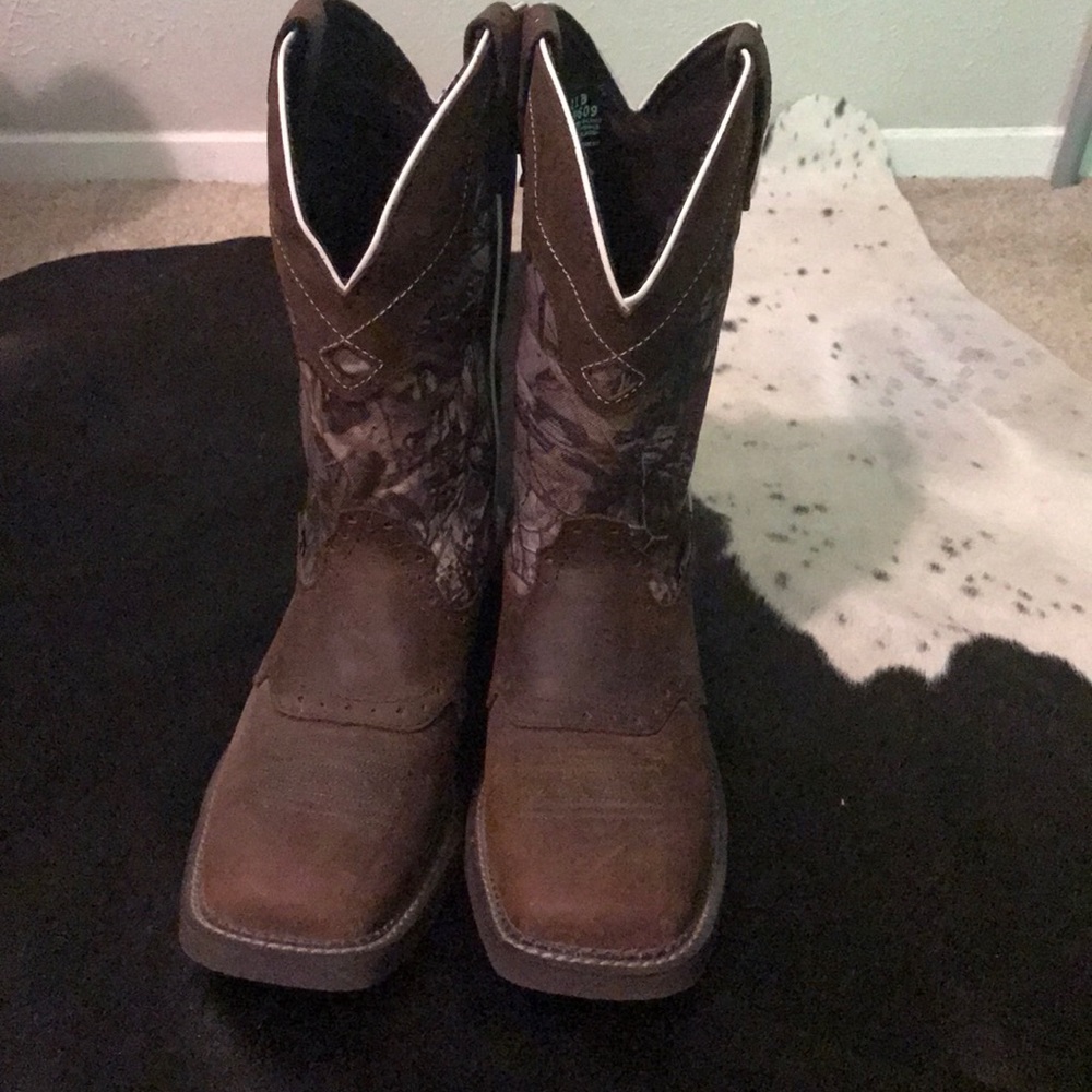 Women’s Justin Cowboy Boots